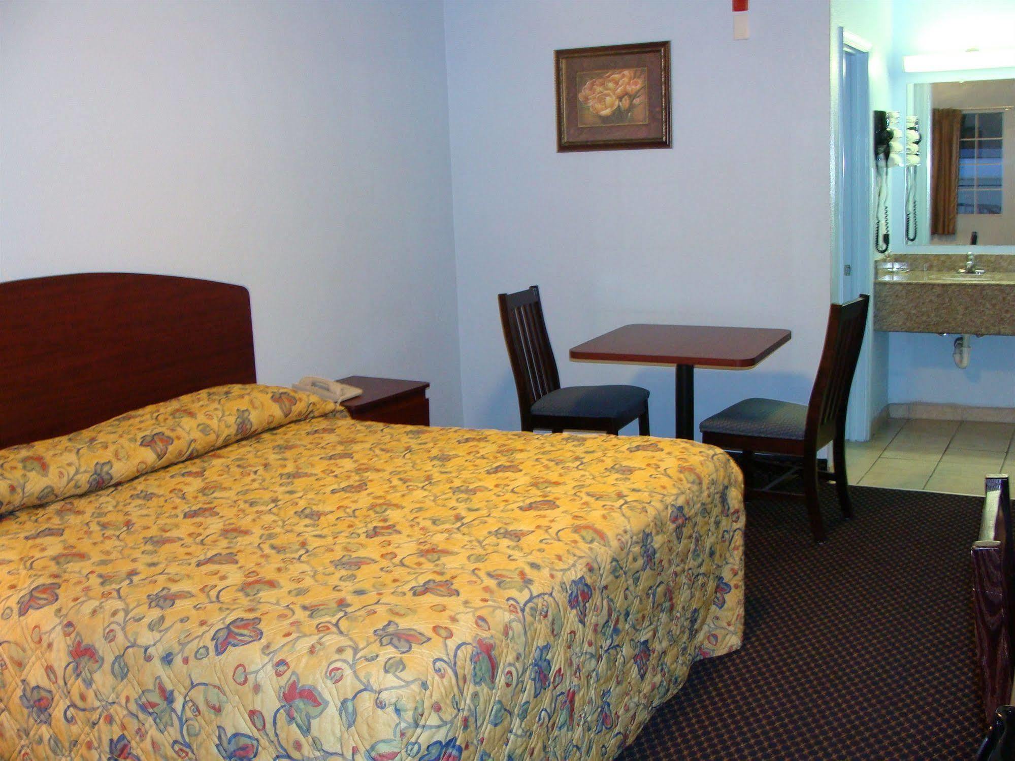 Colonial Inn האמונד מראה חיצוני תמונה