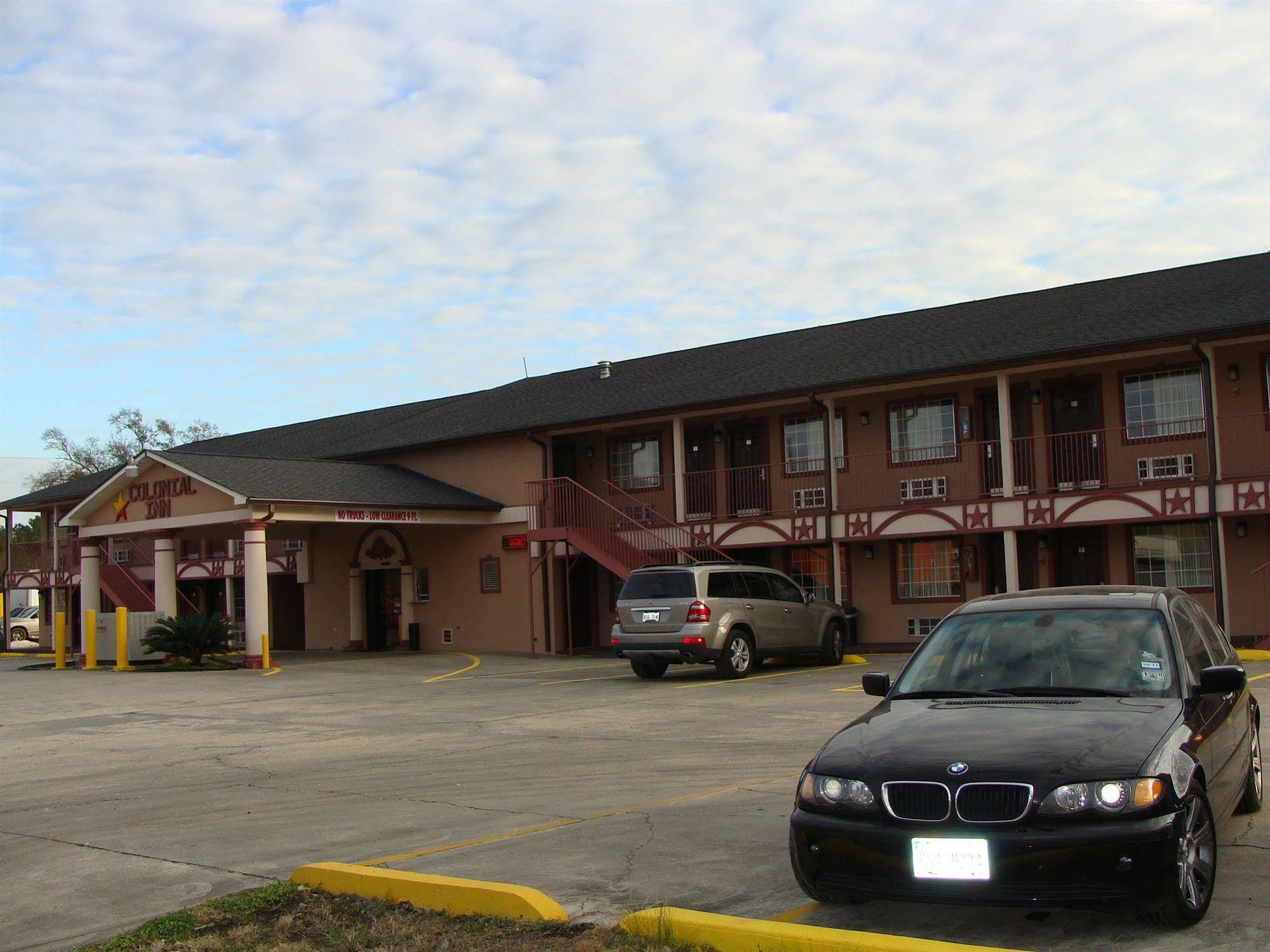 Colonial Inn האמונד מראה חיצוני תמונה